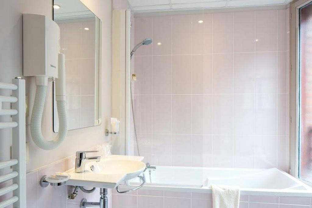 Hotel Ours Blanc - Wilson Toulouse Kültér fotó